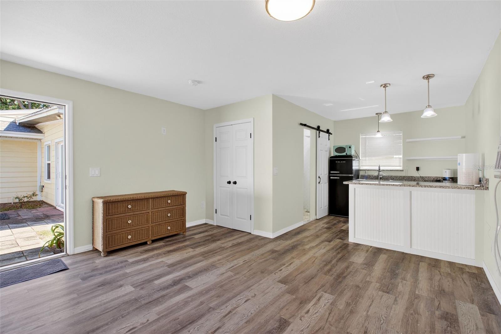 RABBITS RUN - Residential