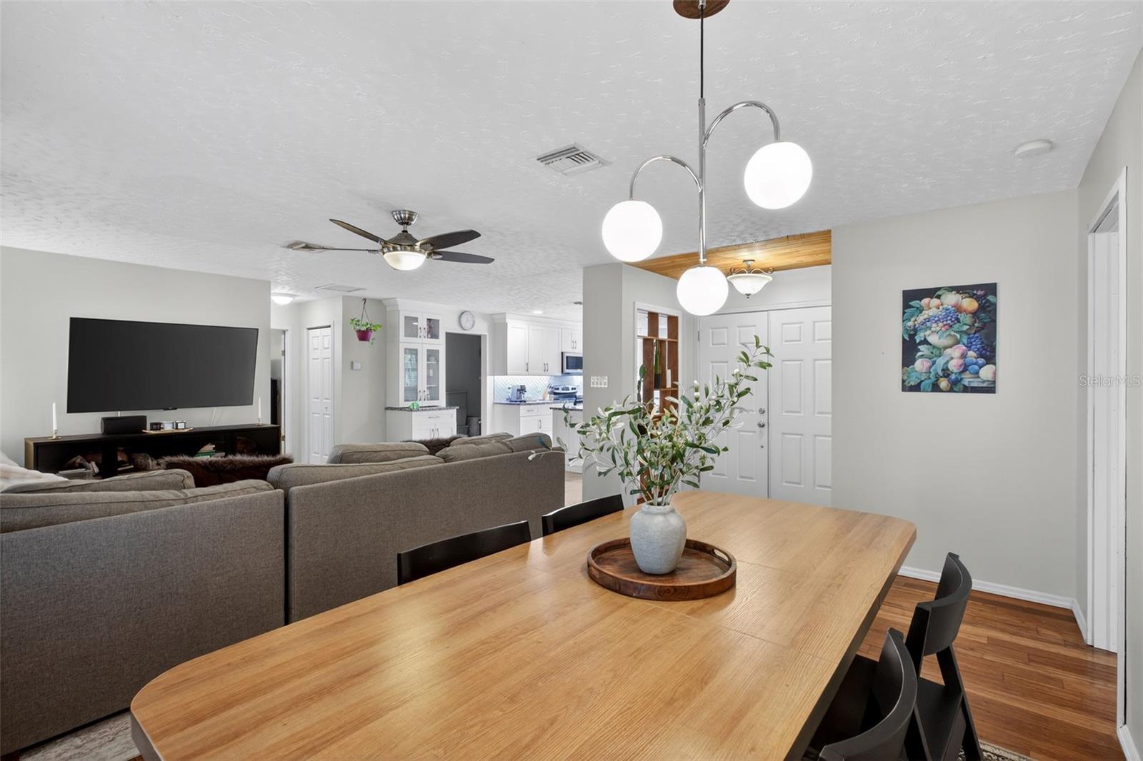 RABBITS RUN - Residential