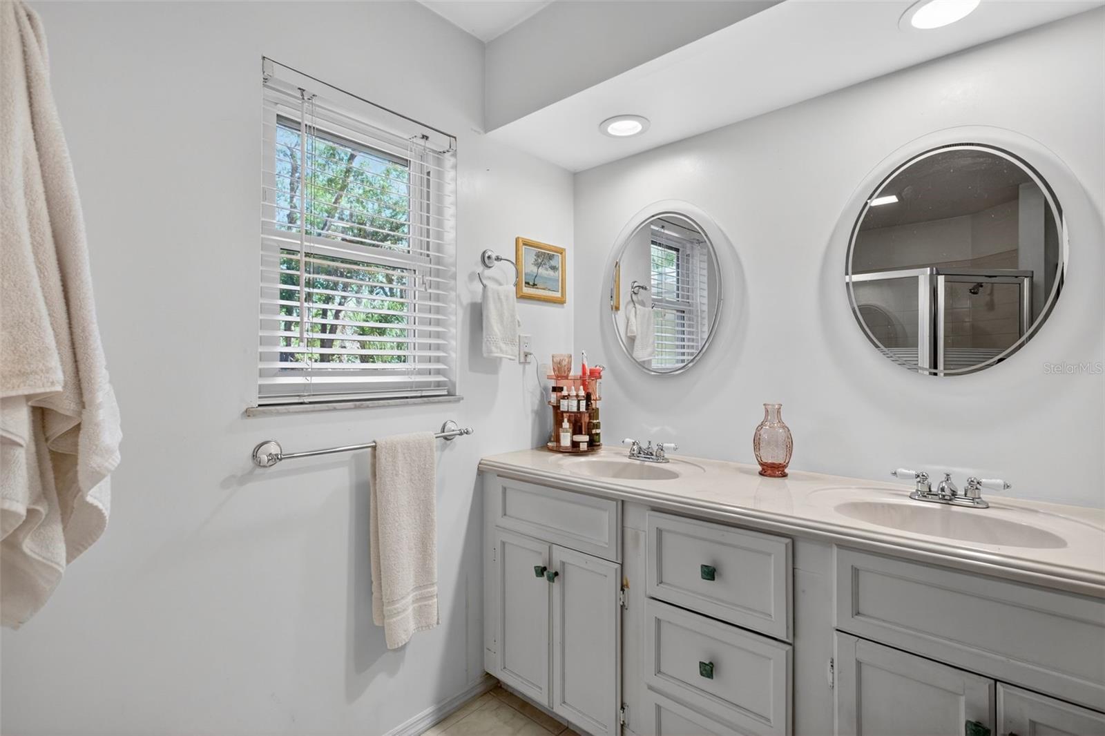 RABBITS RUN - Residential