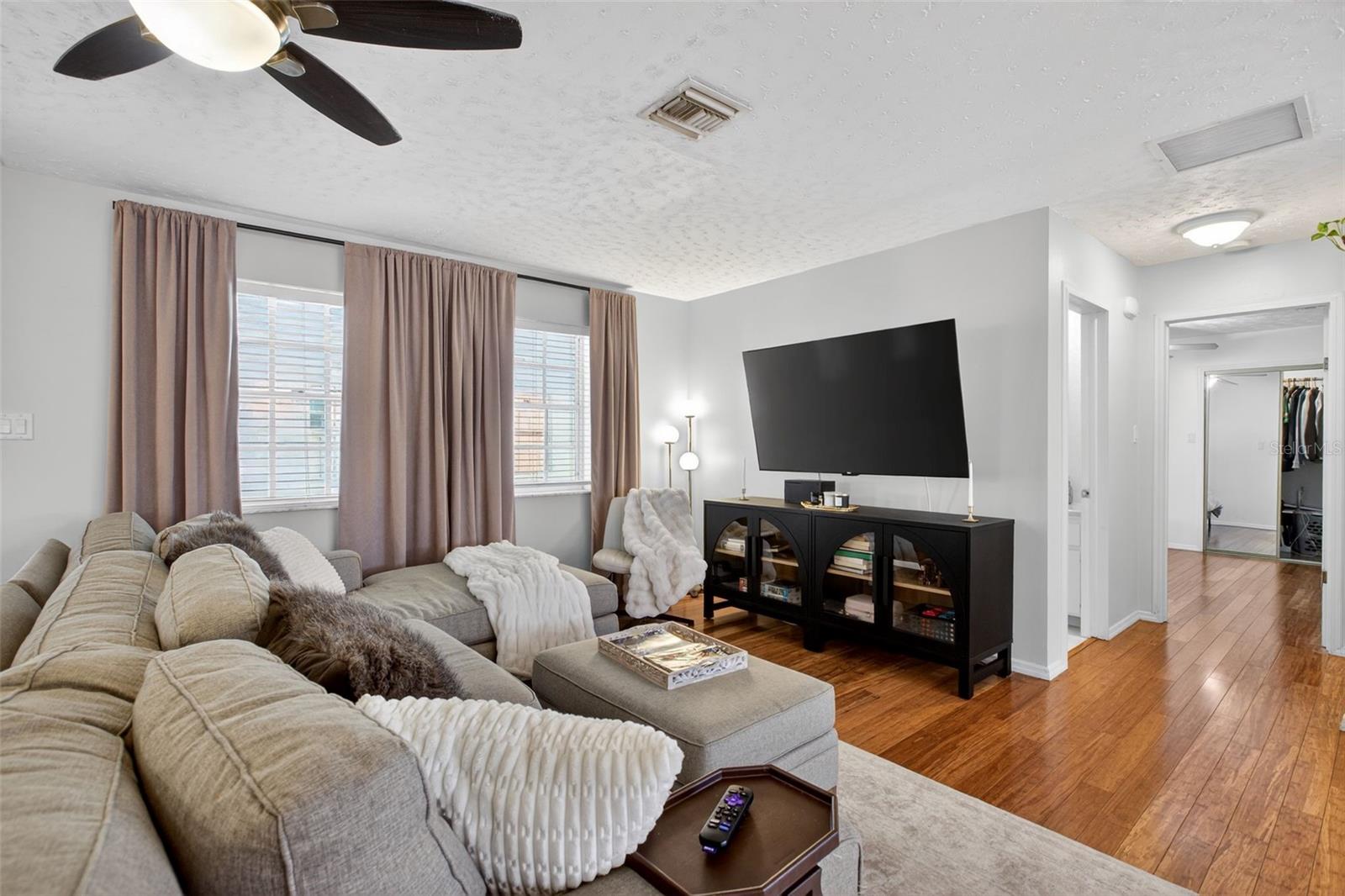 RABBITS RUN - Residential