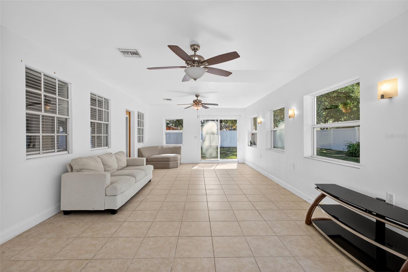 RABBITS RUN - Residential