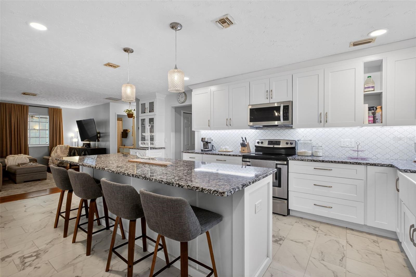 RABBITS RUN - Residential