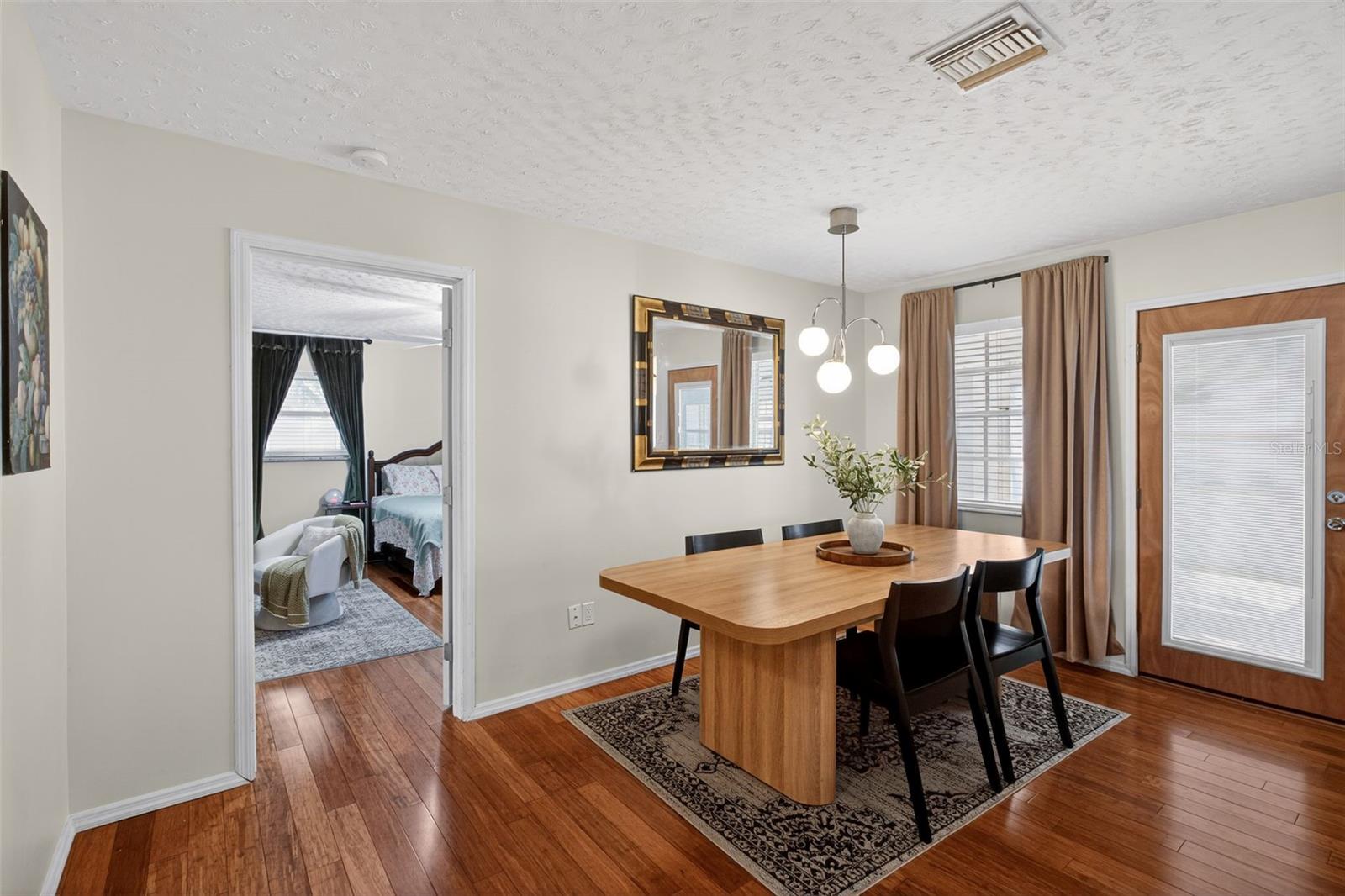 RABBITS RUN - Residential