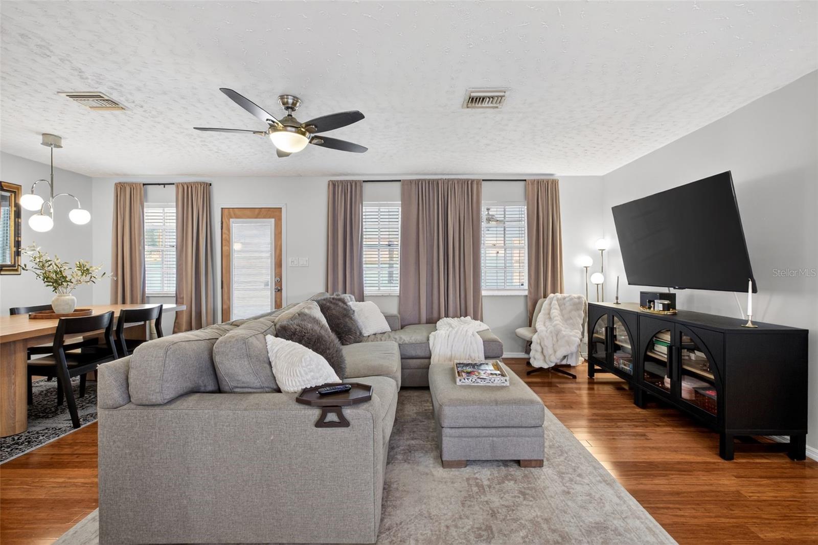 RABBITS RUN - Residential