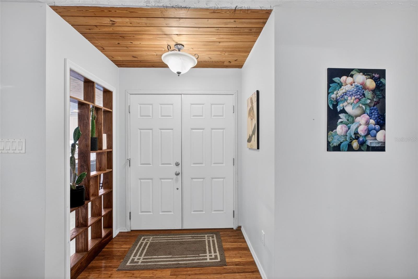 RABBITS RUN - Residential