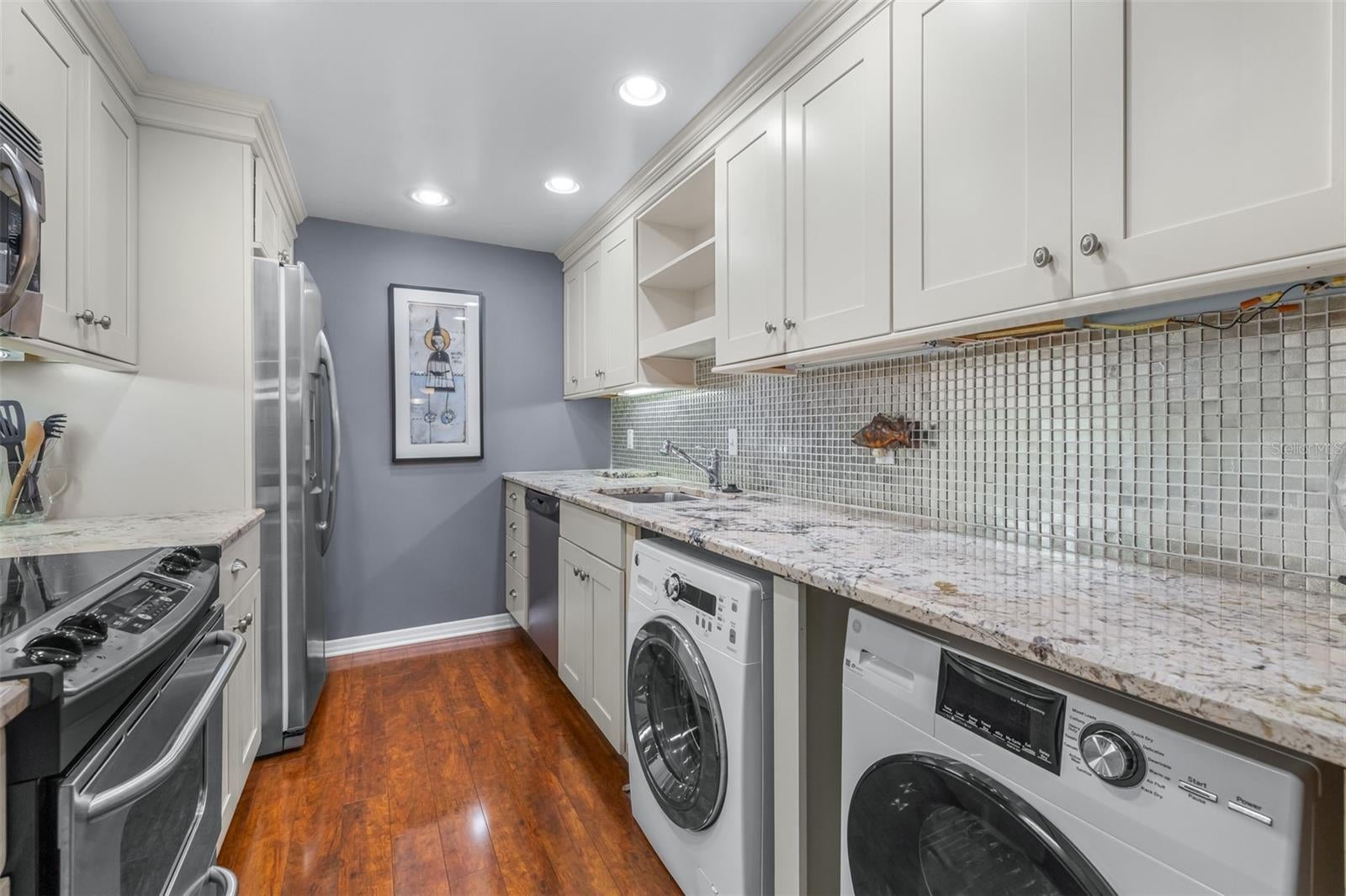 3211 W SWANN AVENUE 410