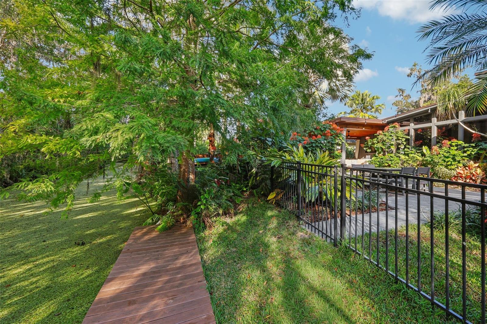 MAITLAND SHORES - Residential