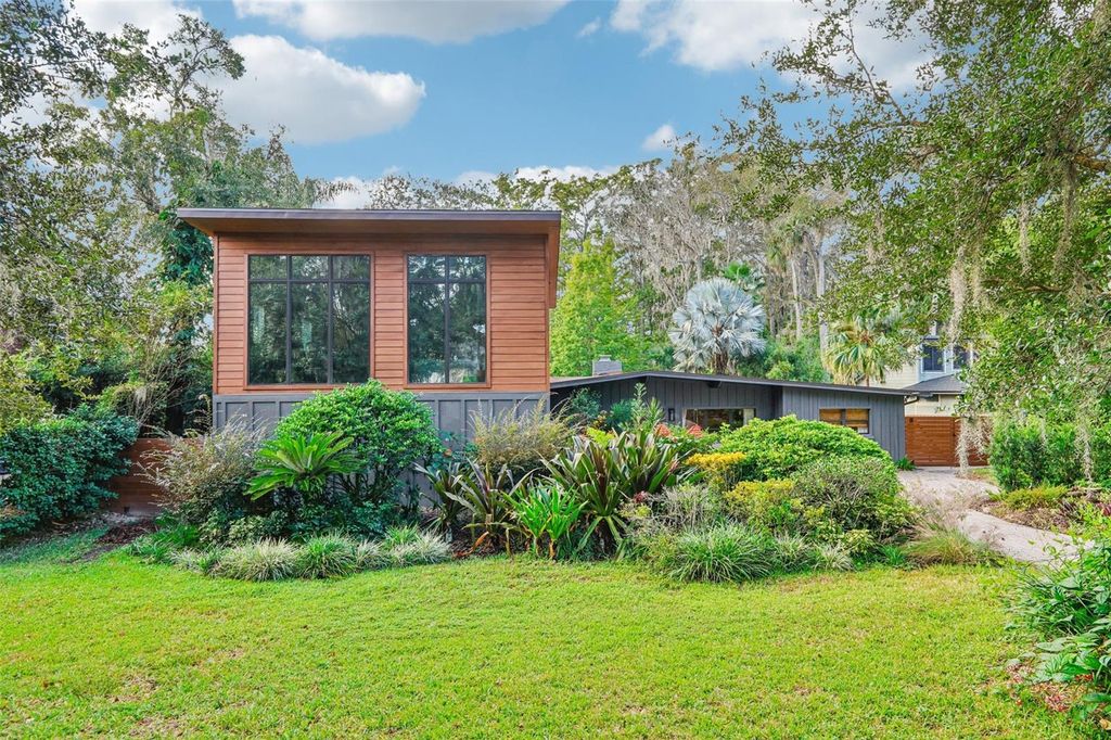 Photo of 1016 Howell Branch Road, Winter Park, FL 32789 (MLS # O6354284)