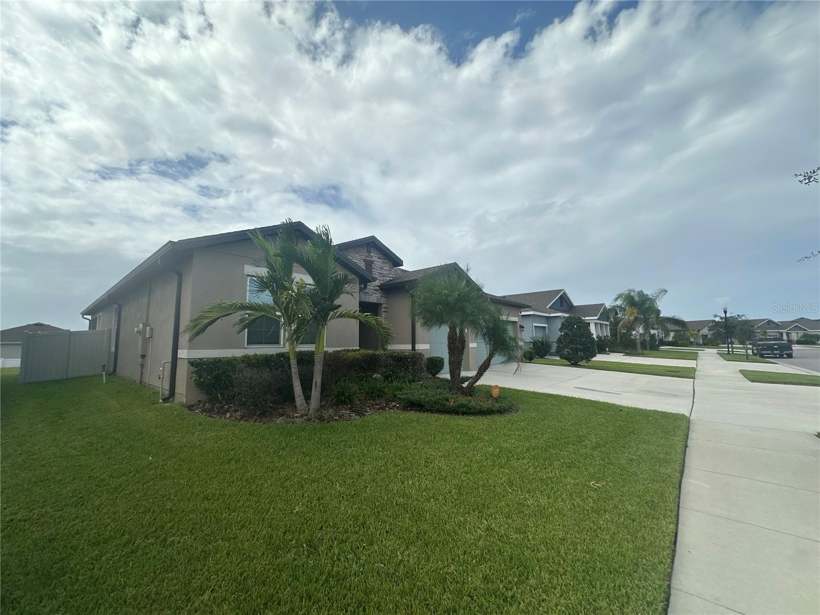 RESERVE/PRADERA PH 2 - Residential Lease