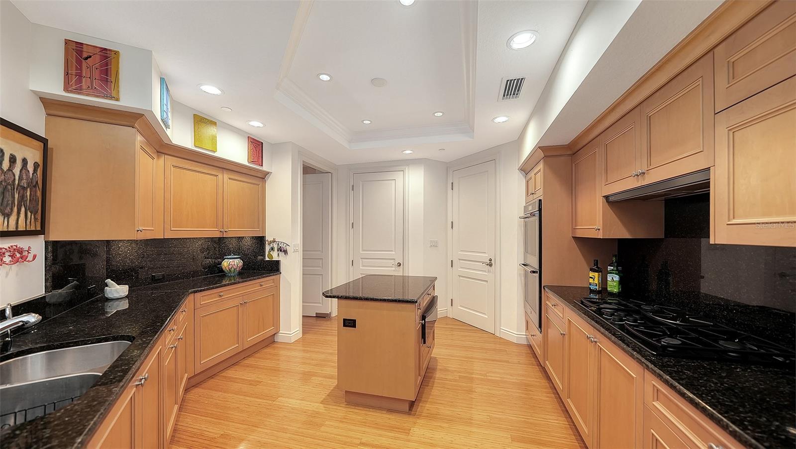 ORCHID BEACH CLUB RESIDENCES - Residential