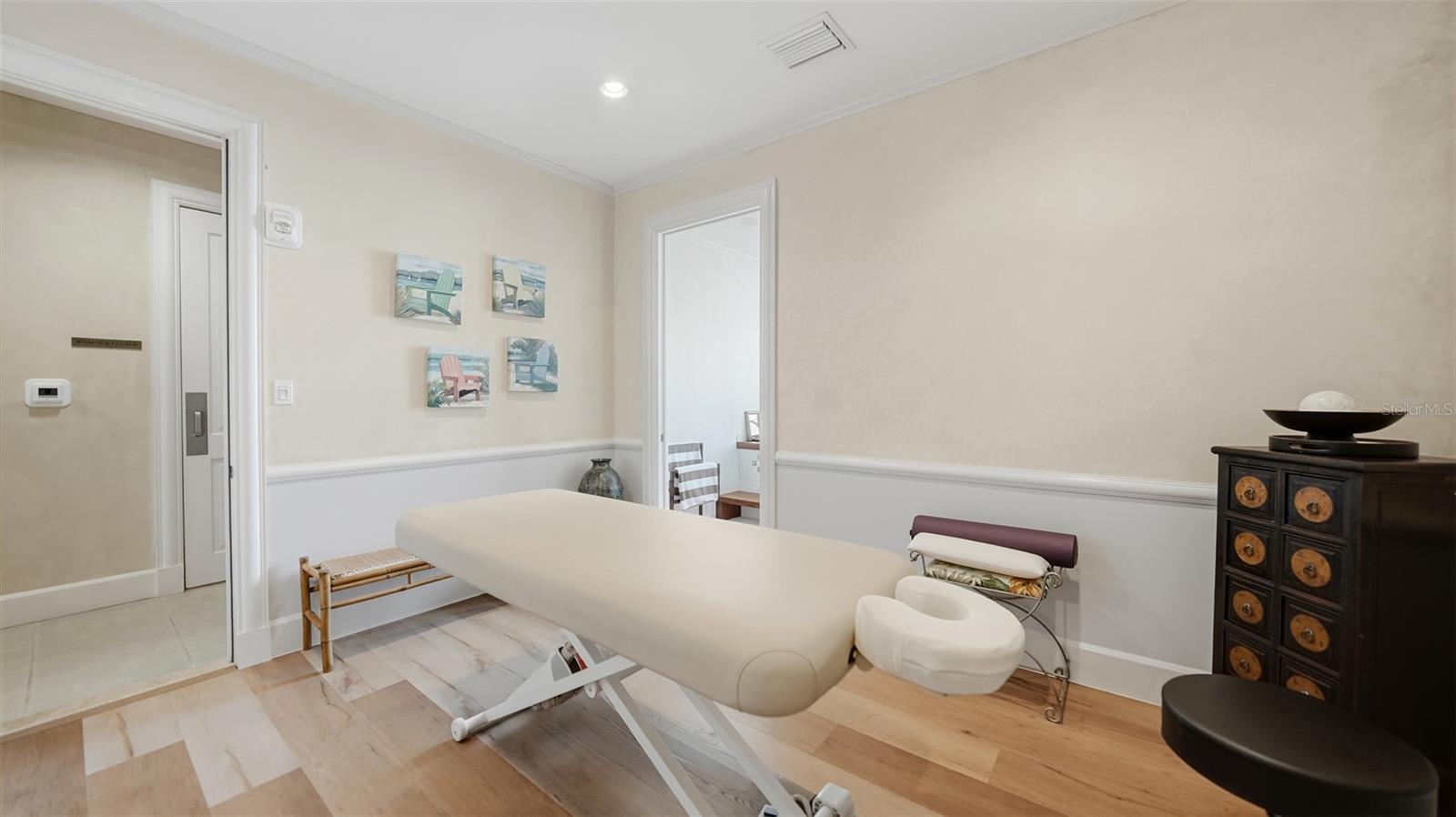 ORCHID BEACH CLUB RESIDENCES - Residential