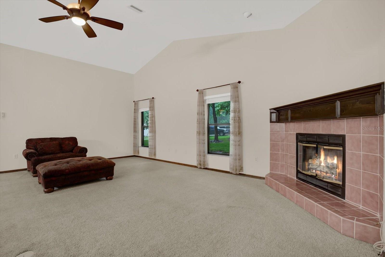 CANDLELIGHT - Residential