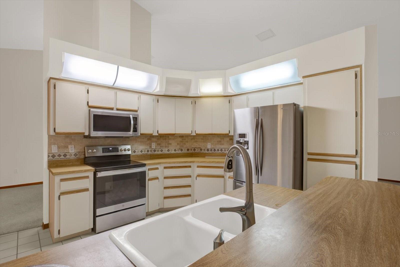 CANDLELIGHT - Residential