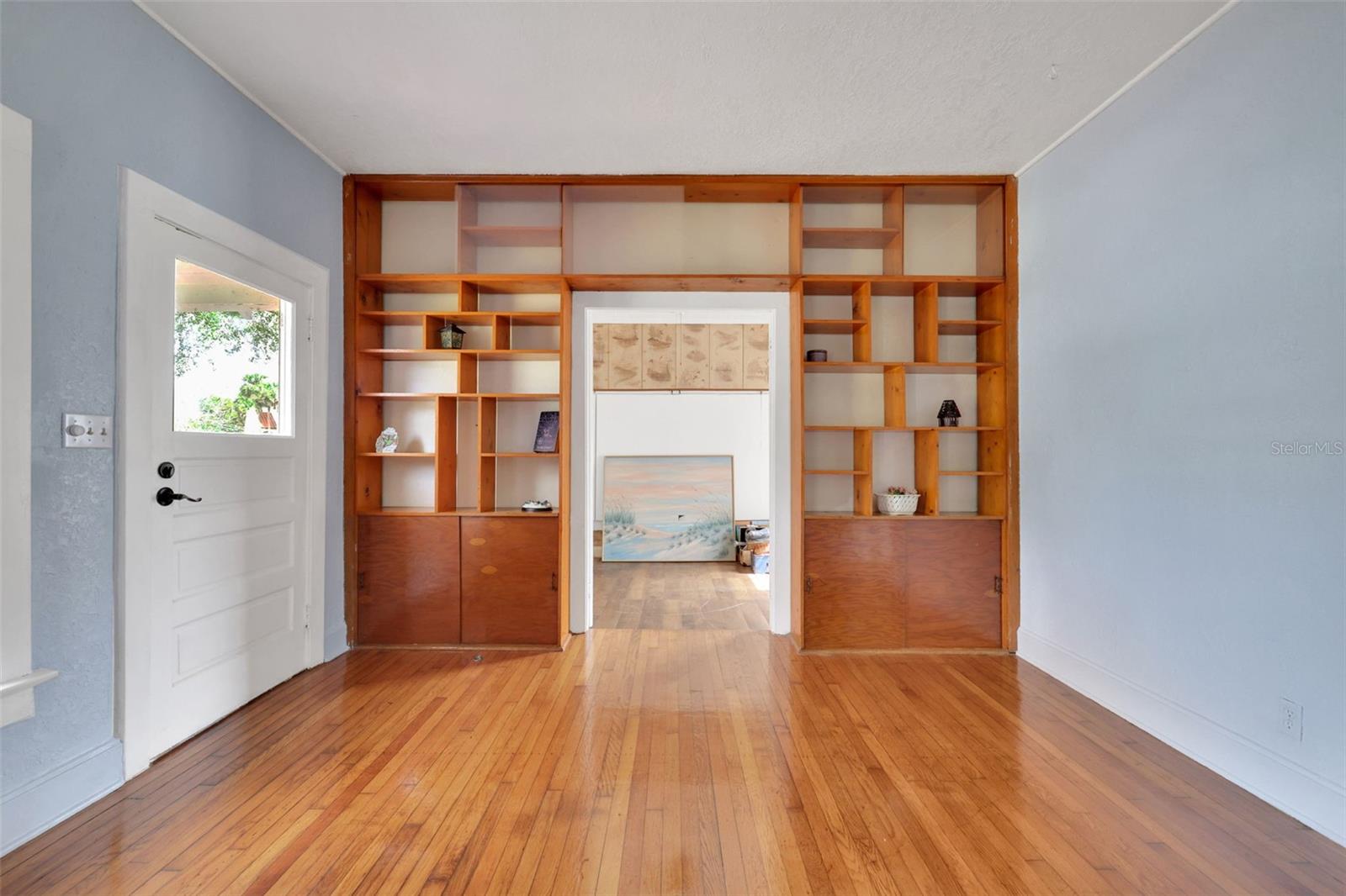 742 HIBISCUS AVENUE