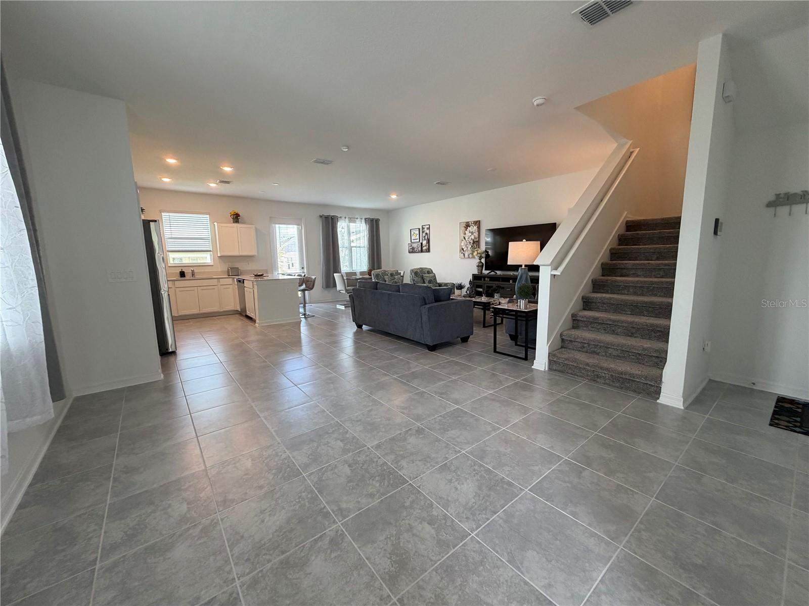 TRACT X - Residential Lease