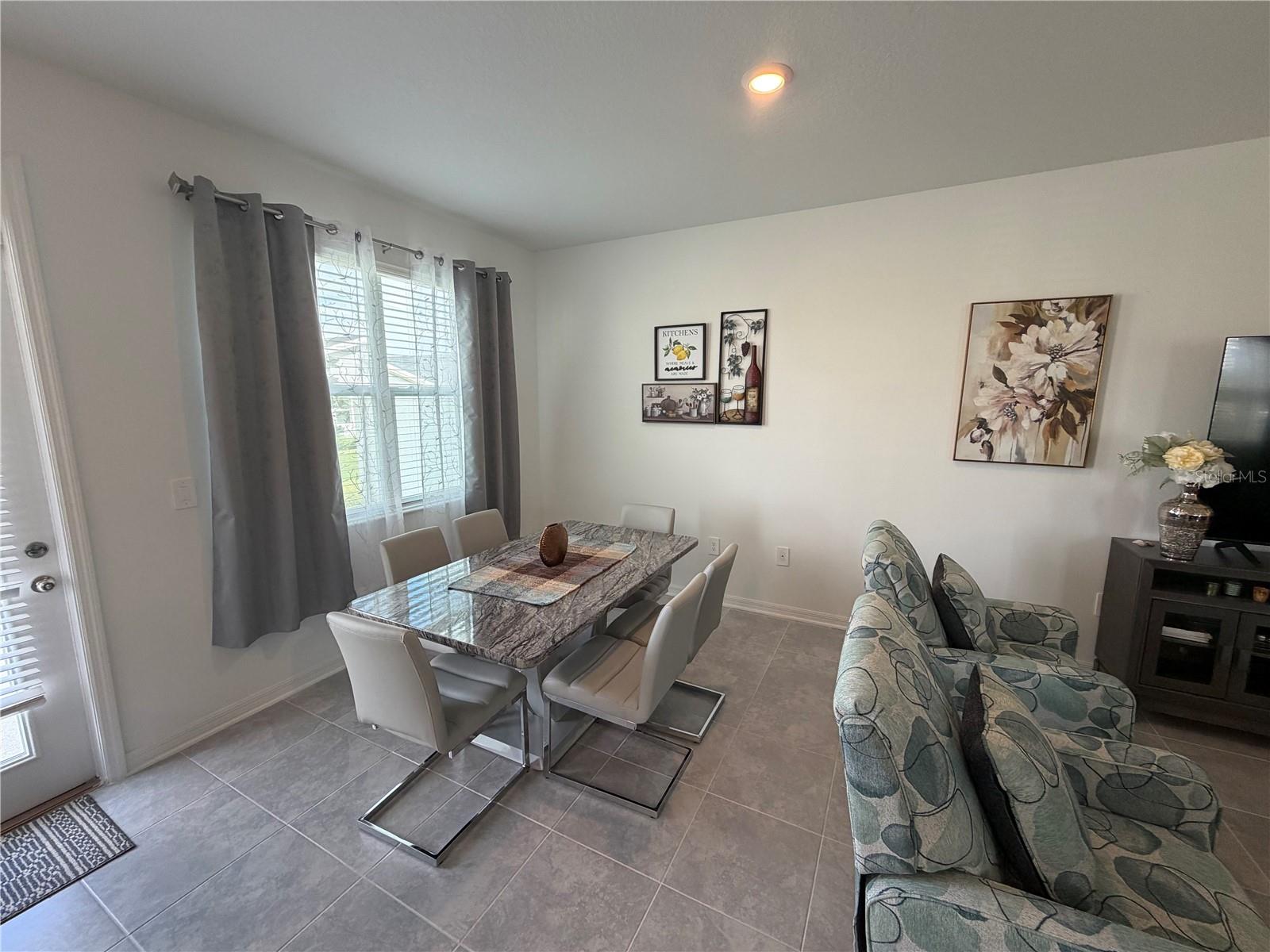 TRACT X - Residential Lease