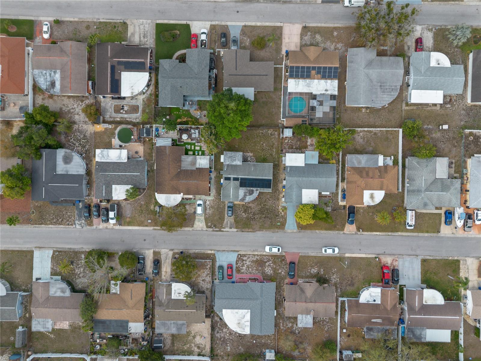ALOHA GARDENS - Residential