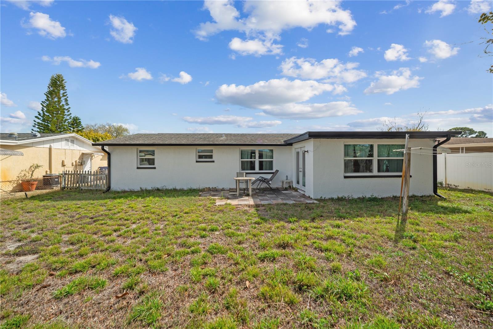 ALOHA GARDENS - Residential