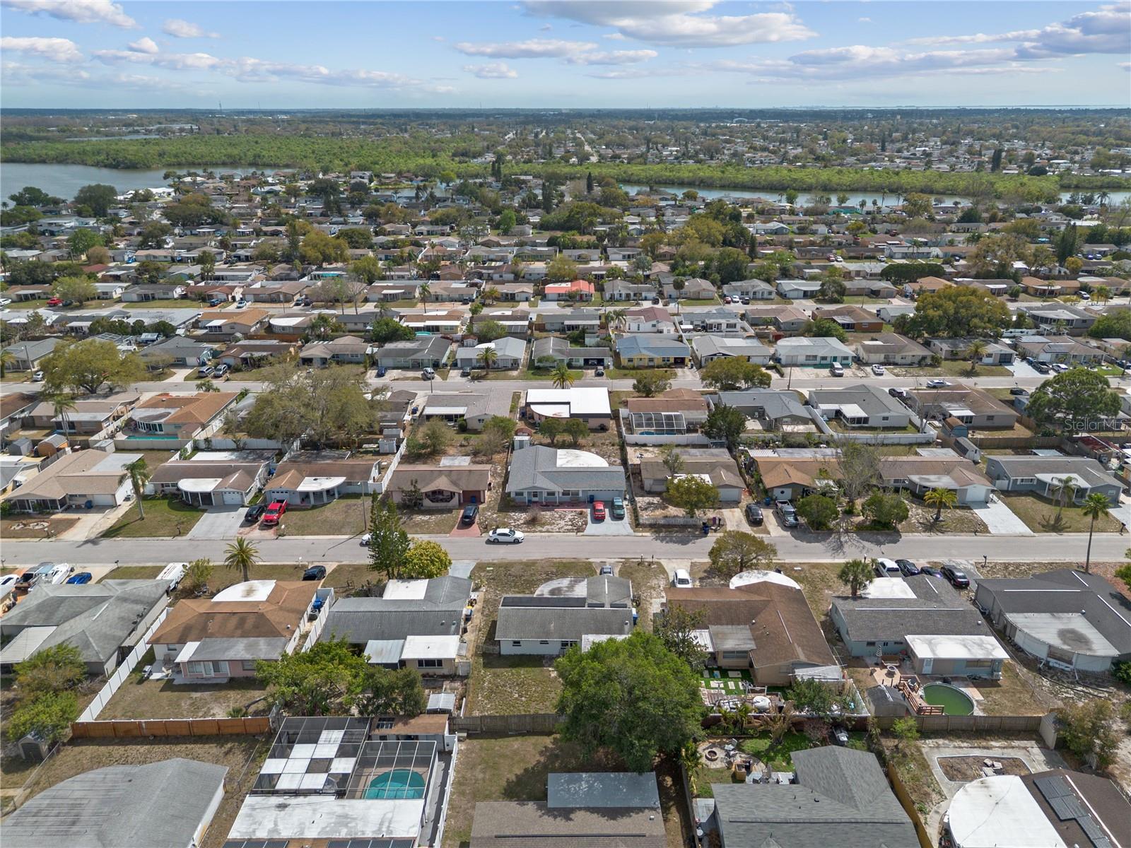 ALOHA GARDENS - Residential
