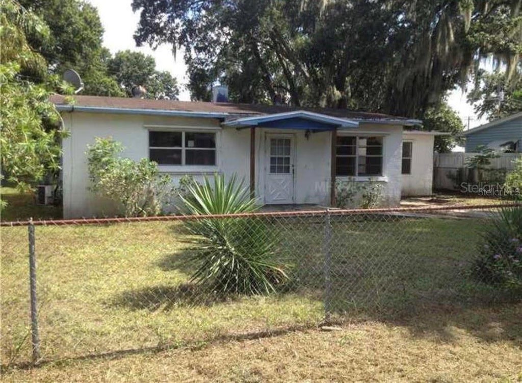 Photo of 2612 Smithtown Drive, Lakeland, FL 33801 (MLS # L4965063)