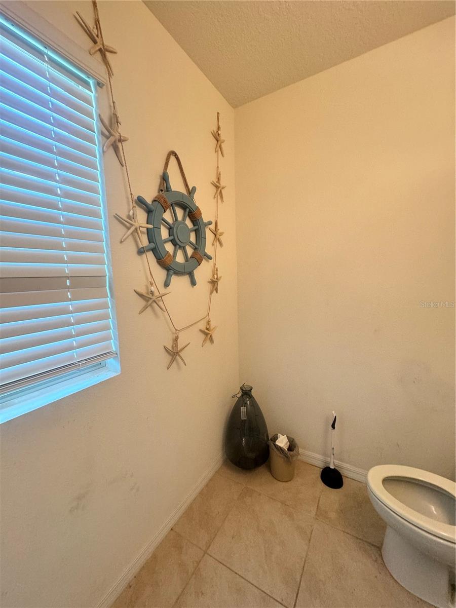 Photo 8 of 11 of 1847 RED CANYON DRIVE townhome