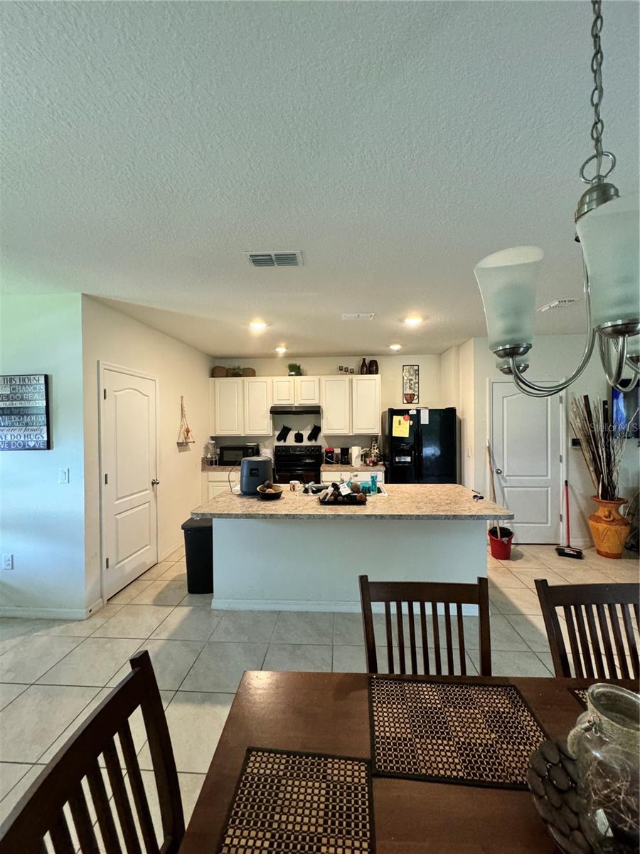 Photo 4 of 11 of 1847 RED CANYON DRIVE townhome