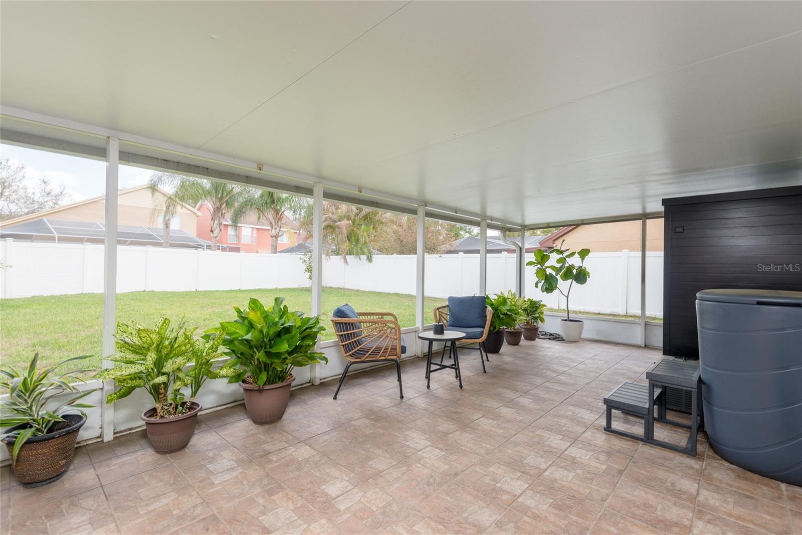 COUNTRY CLUB VILLAGE AT CARROLLWOOD - Residential