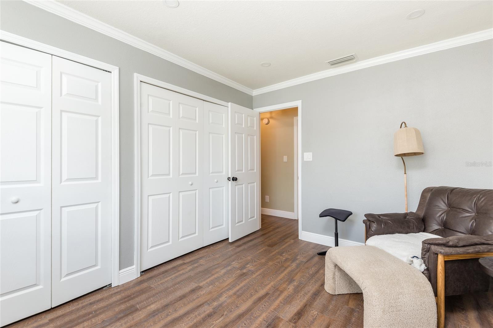 COUNTRY CLUB VILLAGE AT CARROLLWOOD - Residential