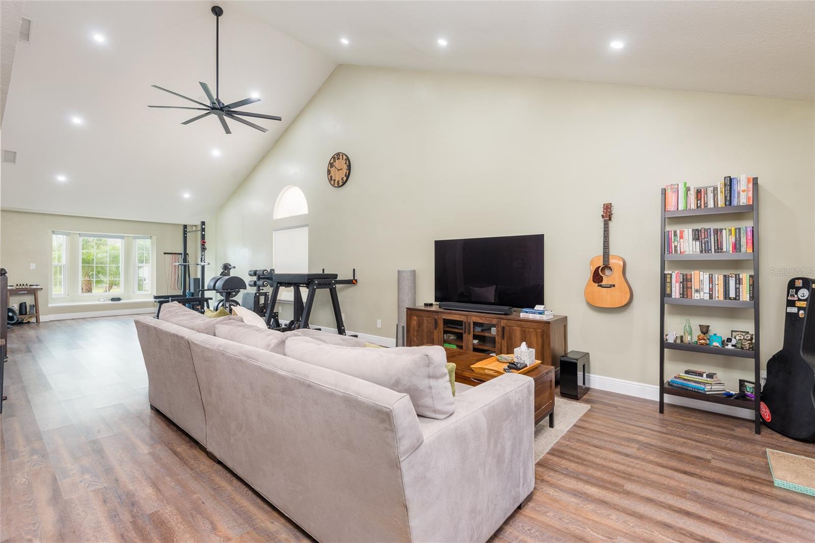 COUNTRY CLUB VILLAGE AT CARROLLWOOD - Residential