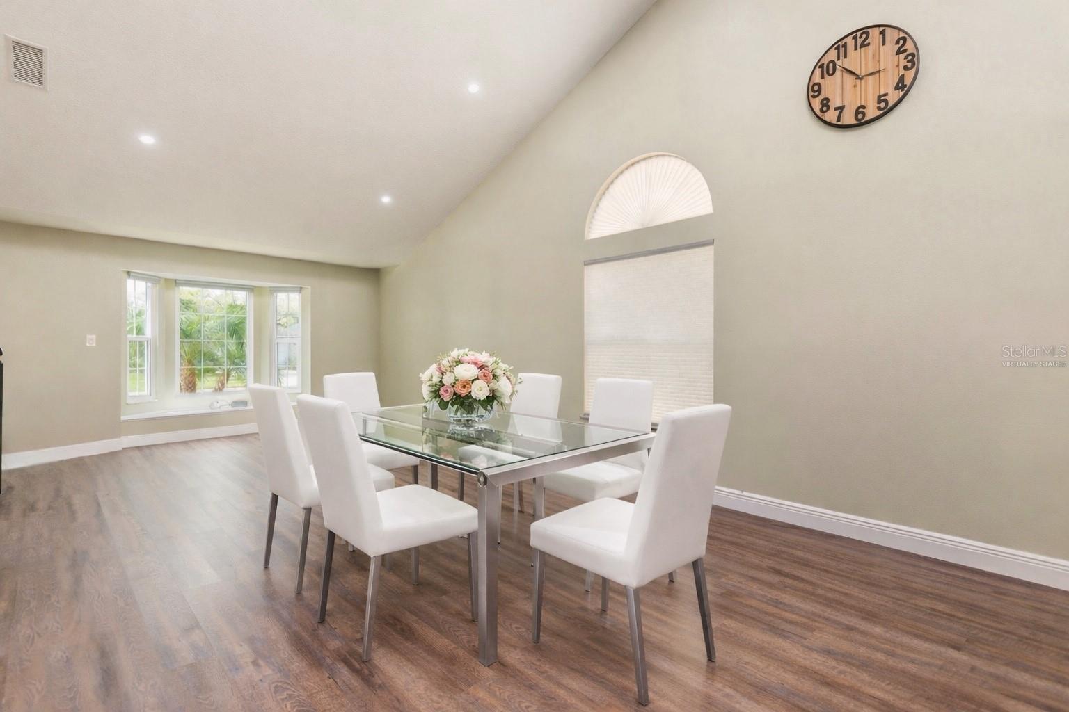 COUNTRY CLUB VILLAGE AT CARROLLWOOD - Residential