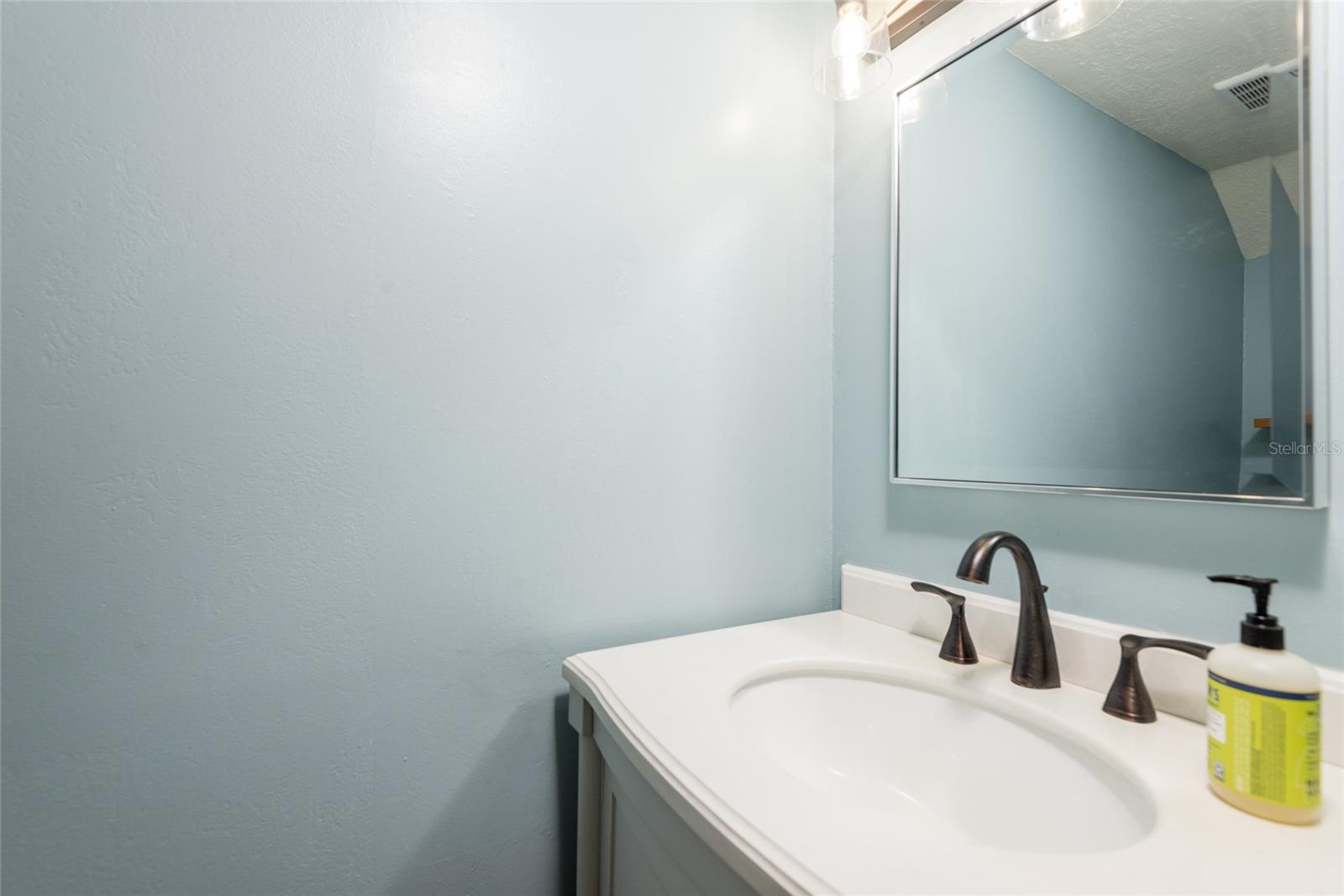 COUNTRY CLUB VILLAGE AT CARROLLWOOD - Residential