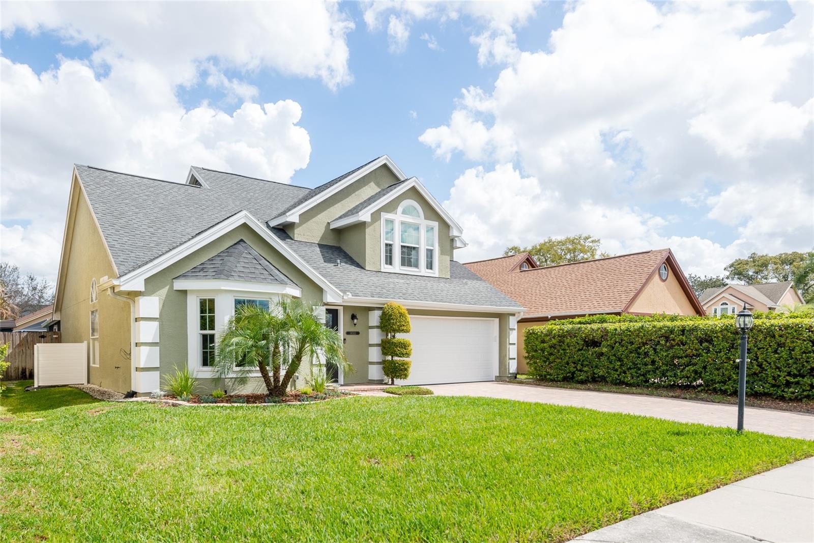 COUNTRY CLUB VILLAGE AT CARROLLWOOD - Residential