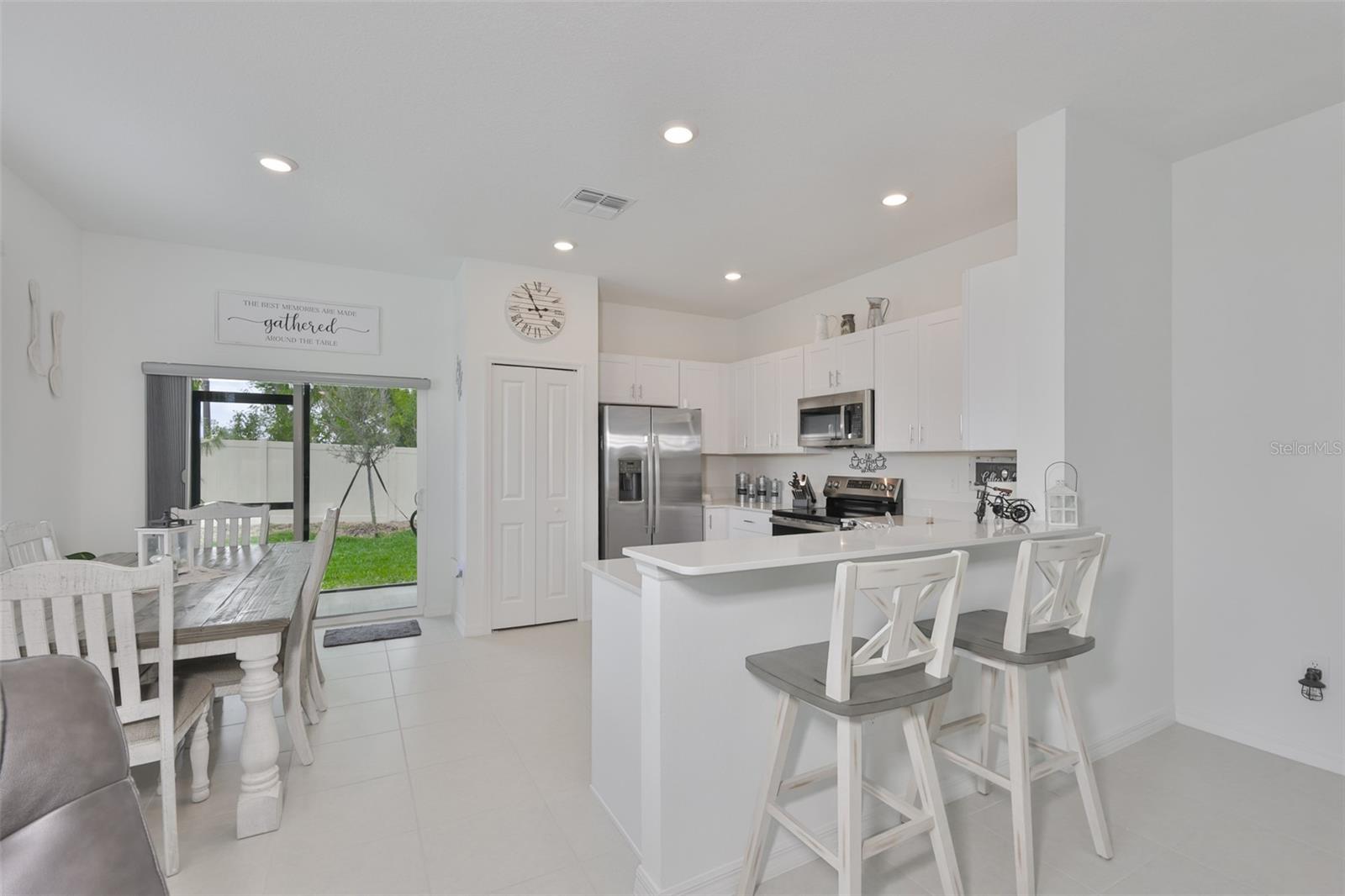 2661 SUNRAY VENUS WAY