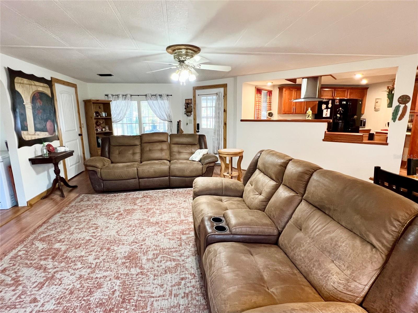 CONTINENTAL COUNTRY CLUB COMMU - Residential