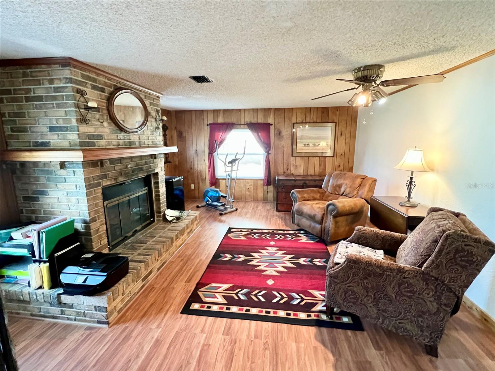 CONTINENTAL COUNTRY CLUB COMMU - Residential