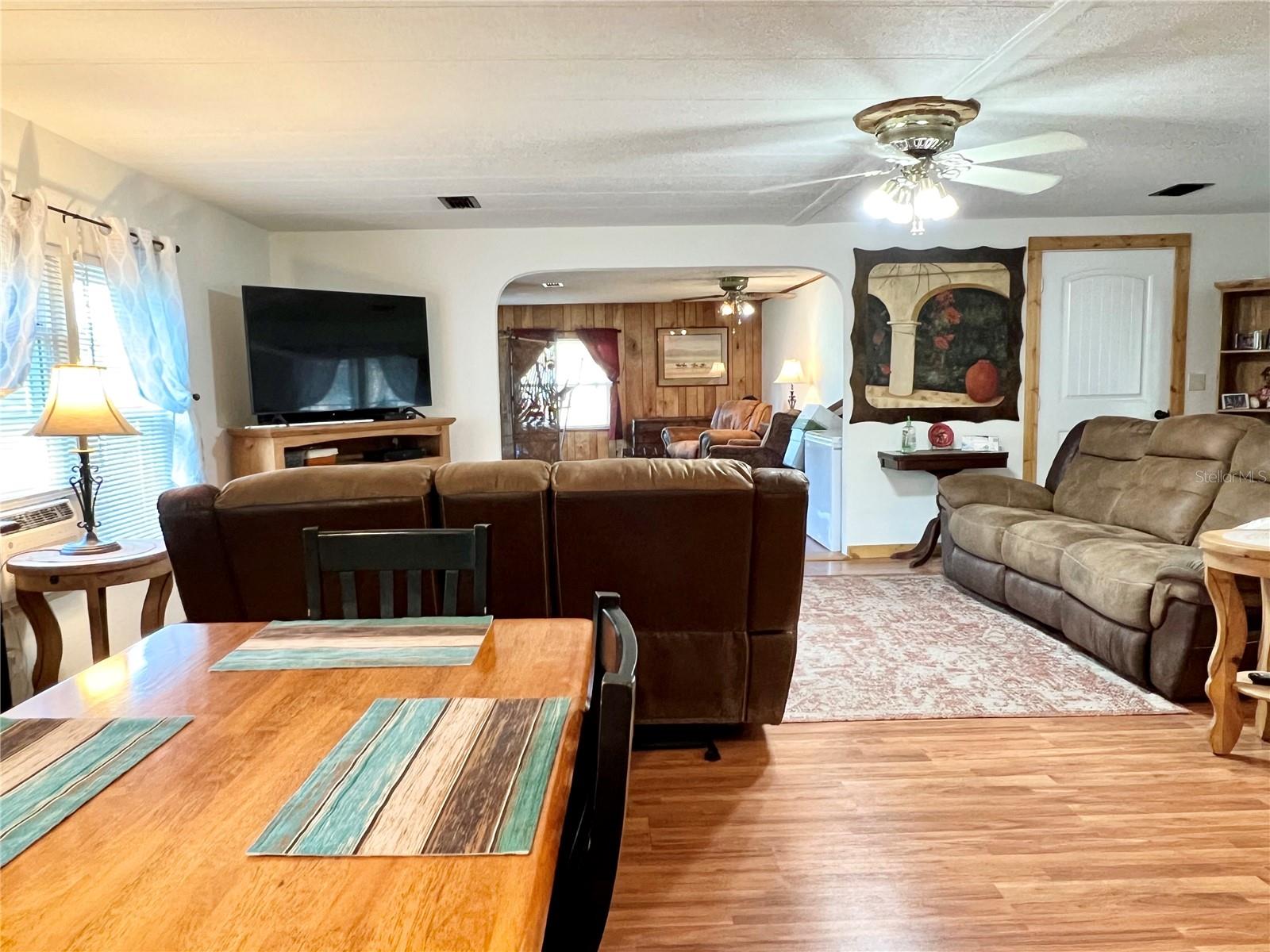 CONTINENTAL COUNTRY CLUB COMMU - Residential