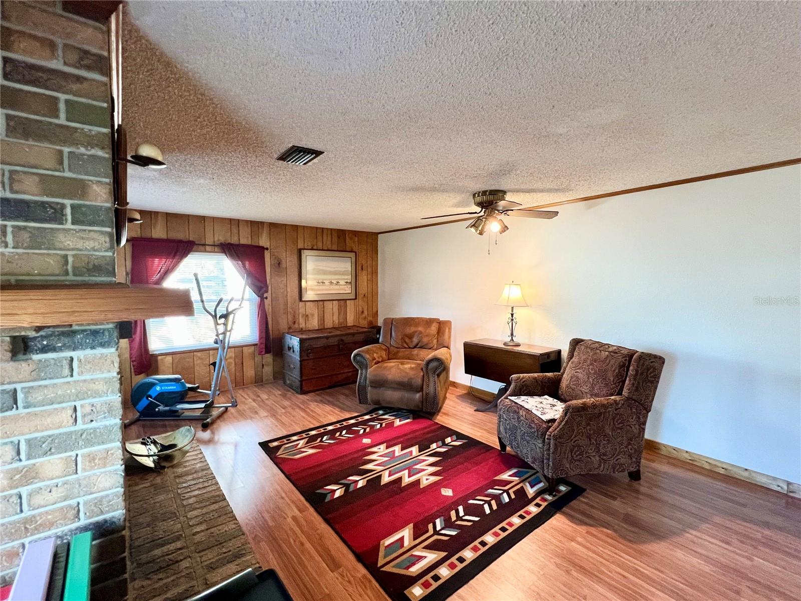 CONTINENTAL COUNTRY CLUB COMMU - Residential