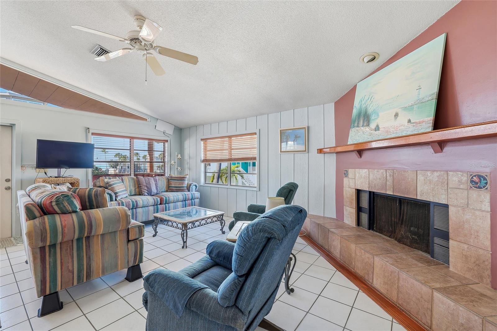 PENGUIN CABANA SUB - Residential