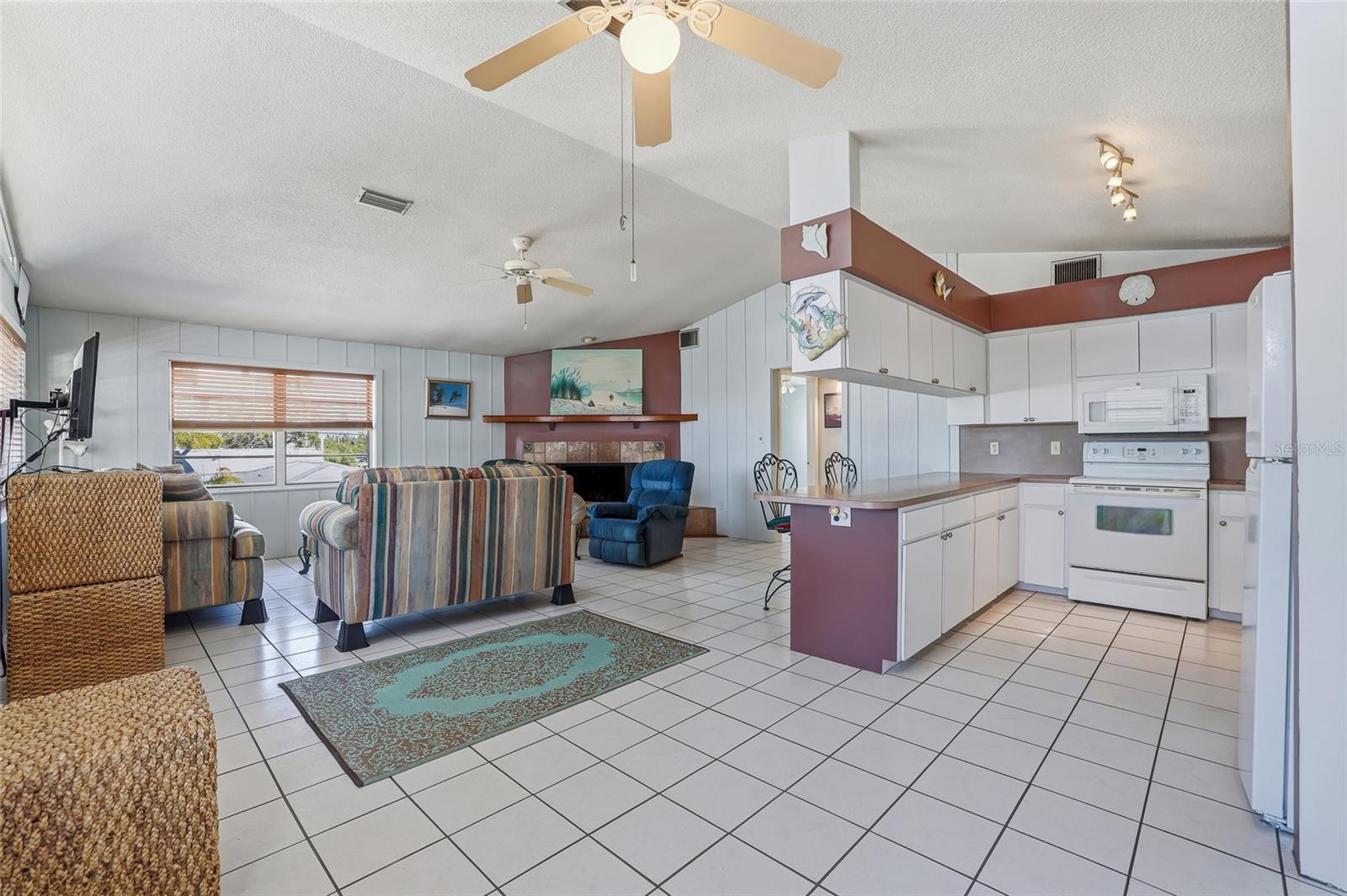 PENGUIN CABANA SUB - Residential