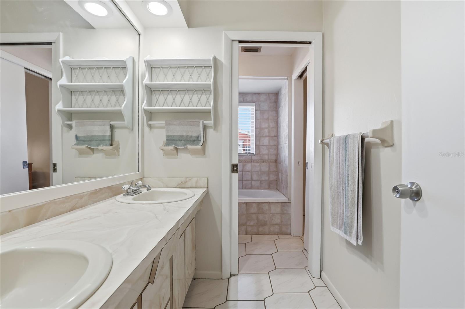 PENGUIN CABANA SUB - Residential