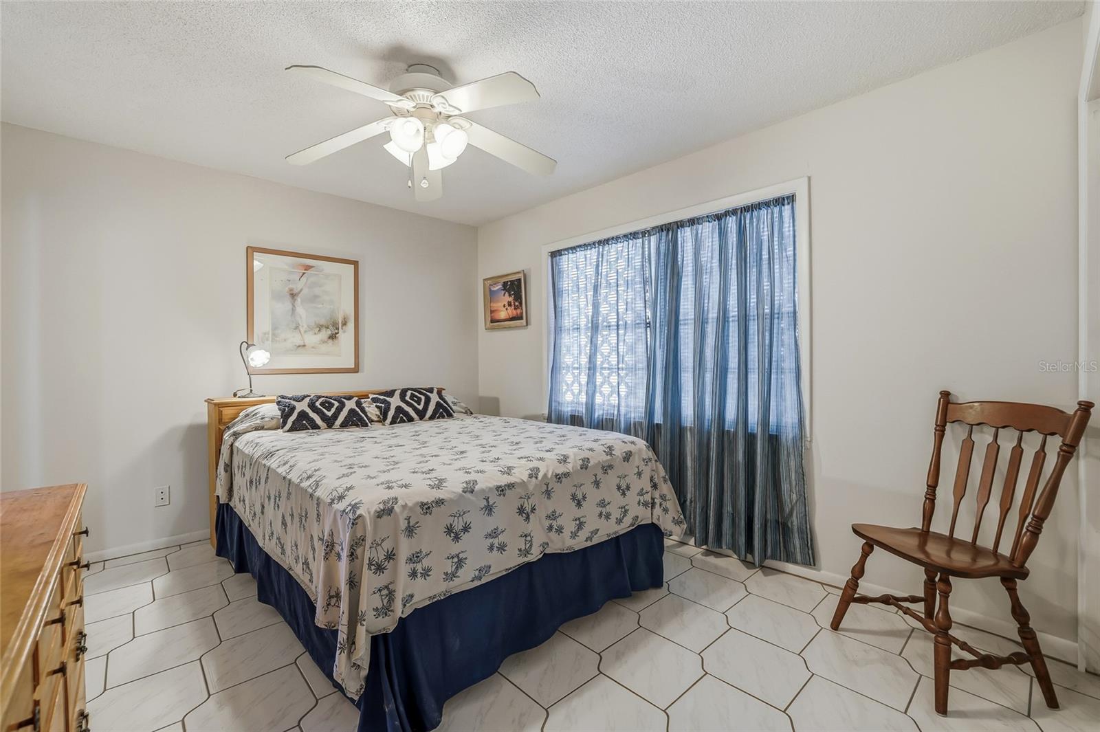 PENGUIN CABANA SUB - Residential