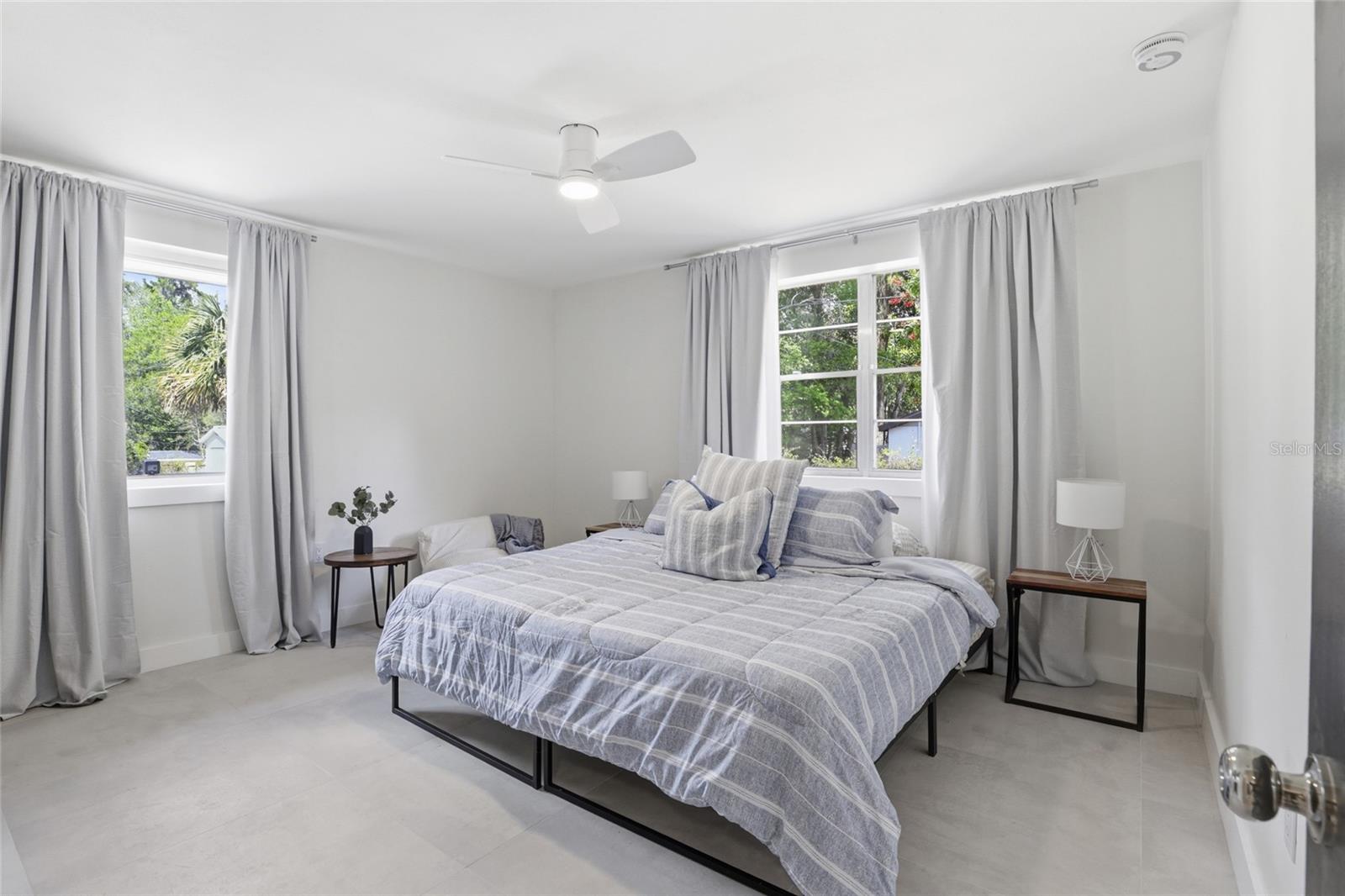 LORRAINE COURT - Residential