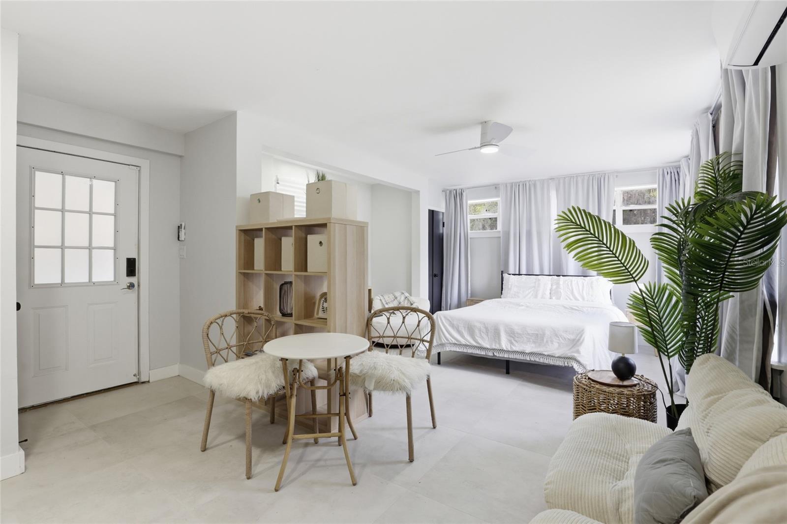 LORRAINE COURT - Residential