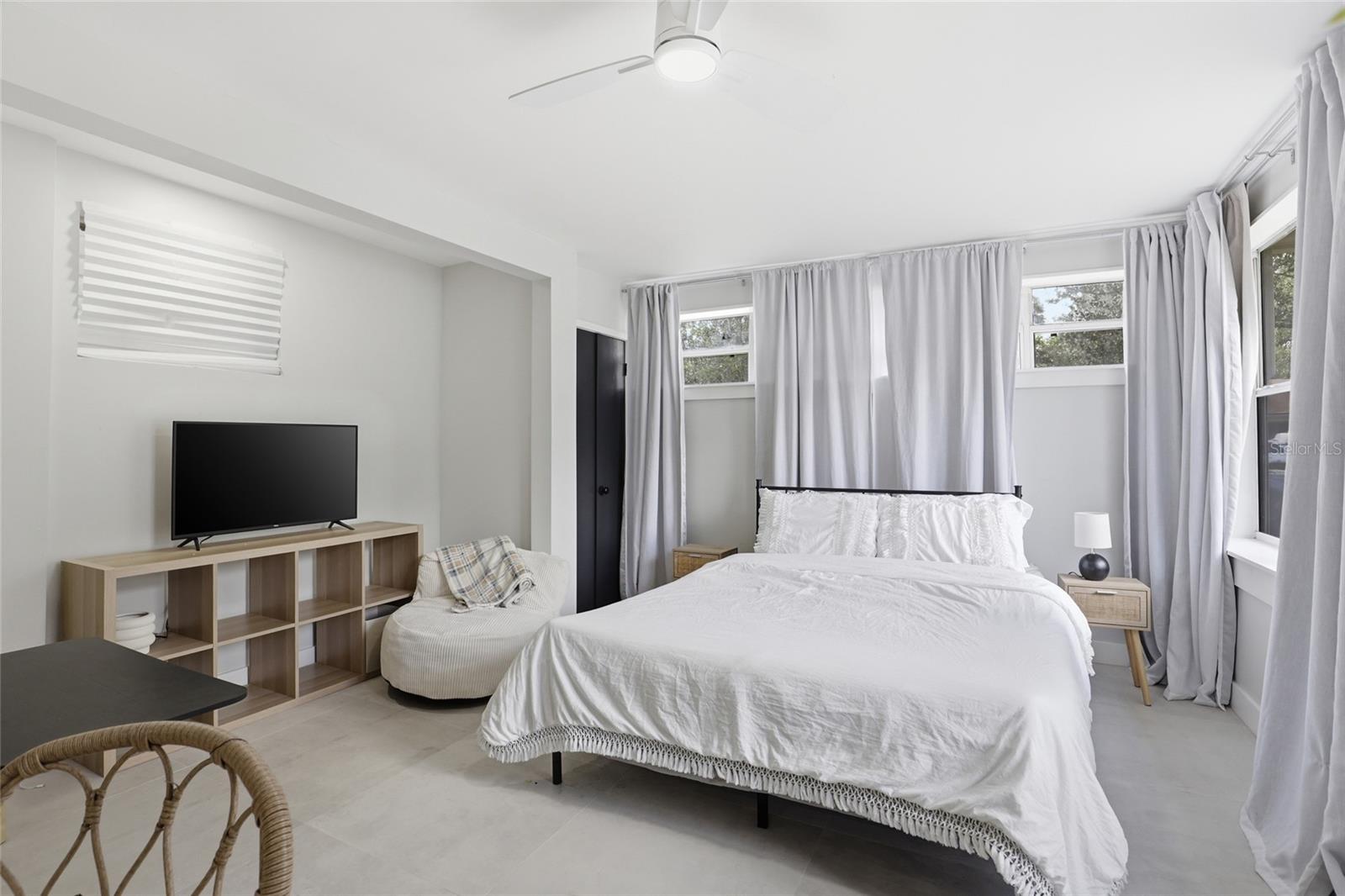 LORRAINE COURT - Residential