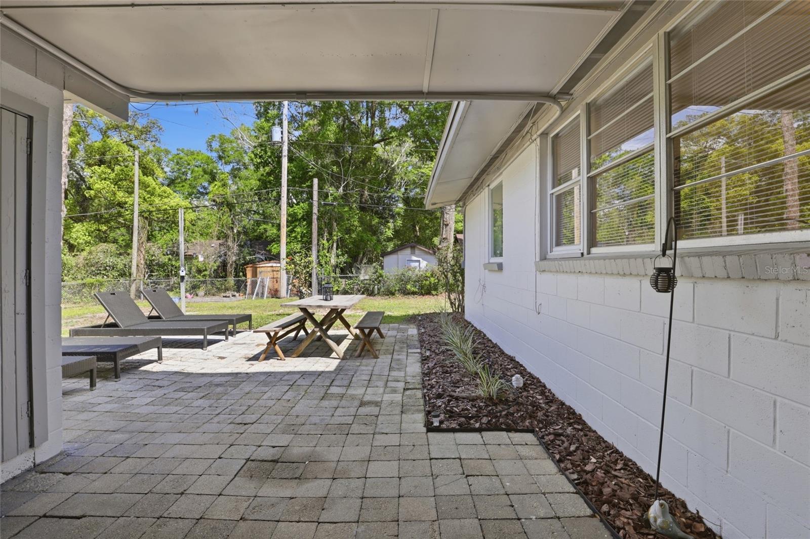 LORRAINE COURT - Residential