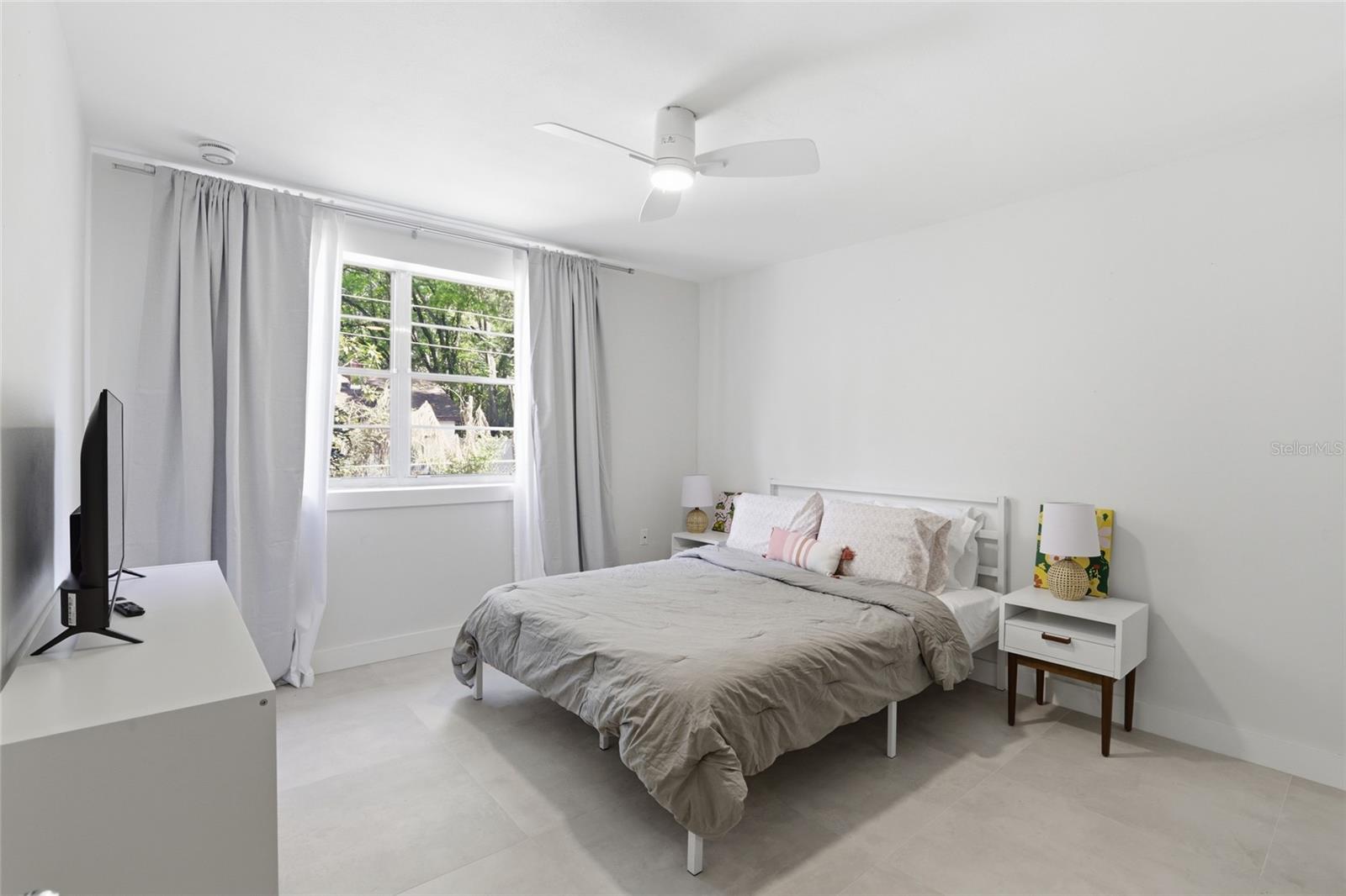 LORRAINE COURT - Residential