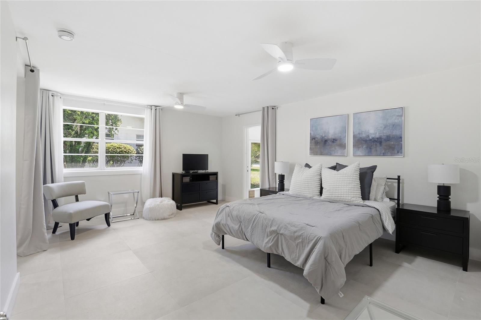 LORRAINE COURT - Residential