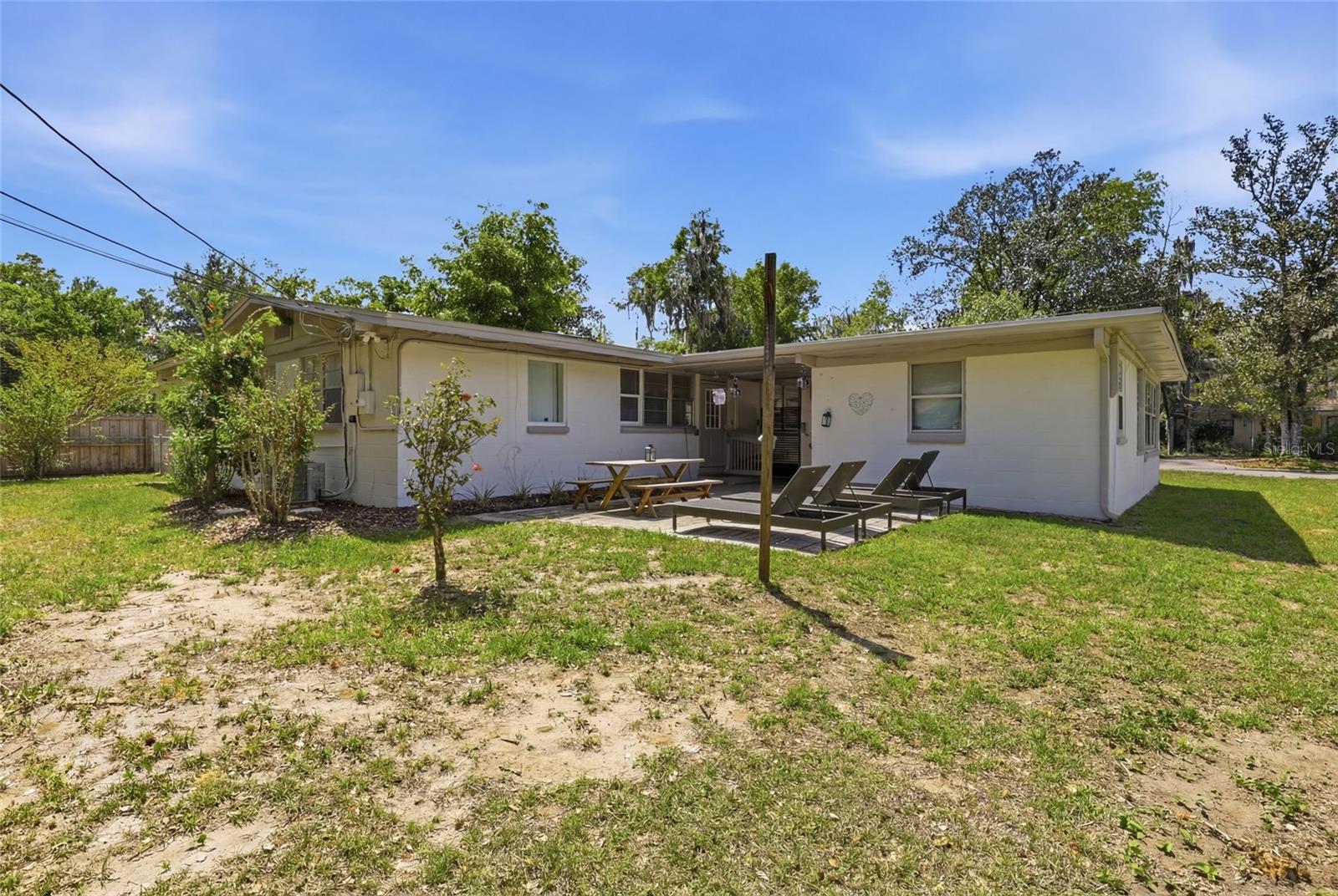 LORRAINE COURT - Residential