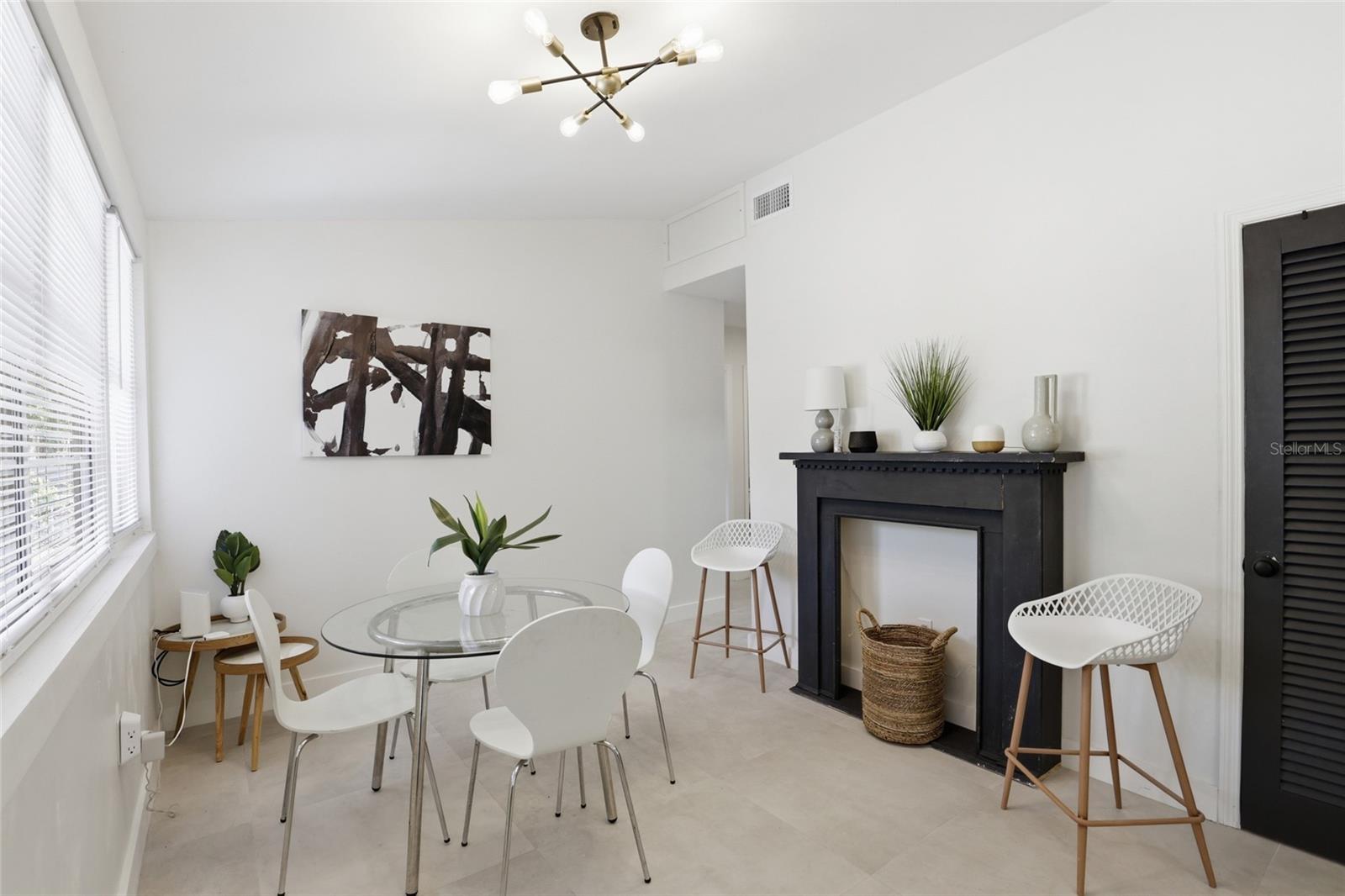 LORRAINE COURT - Residential