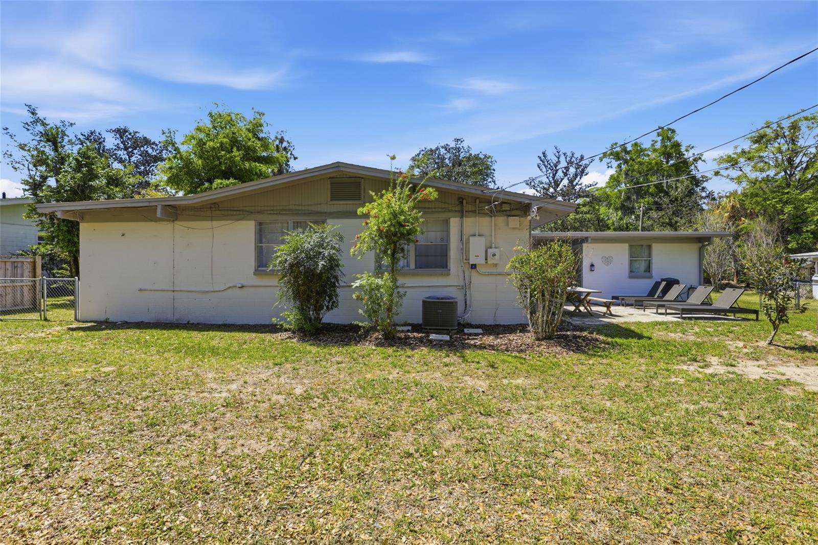 LORRAINE COURT - Residential